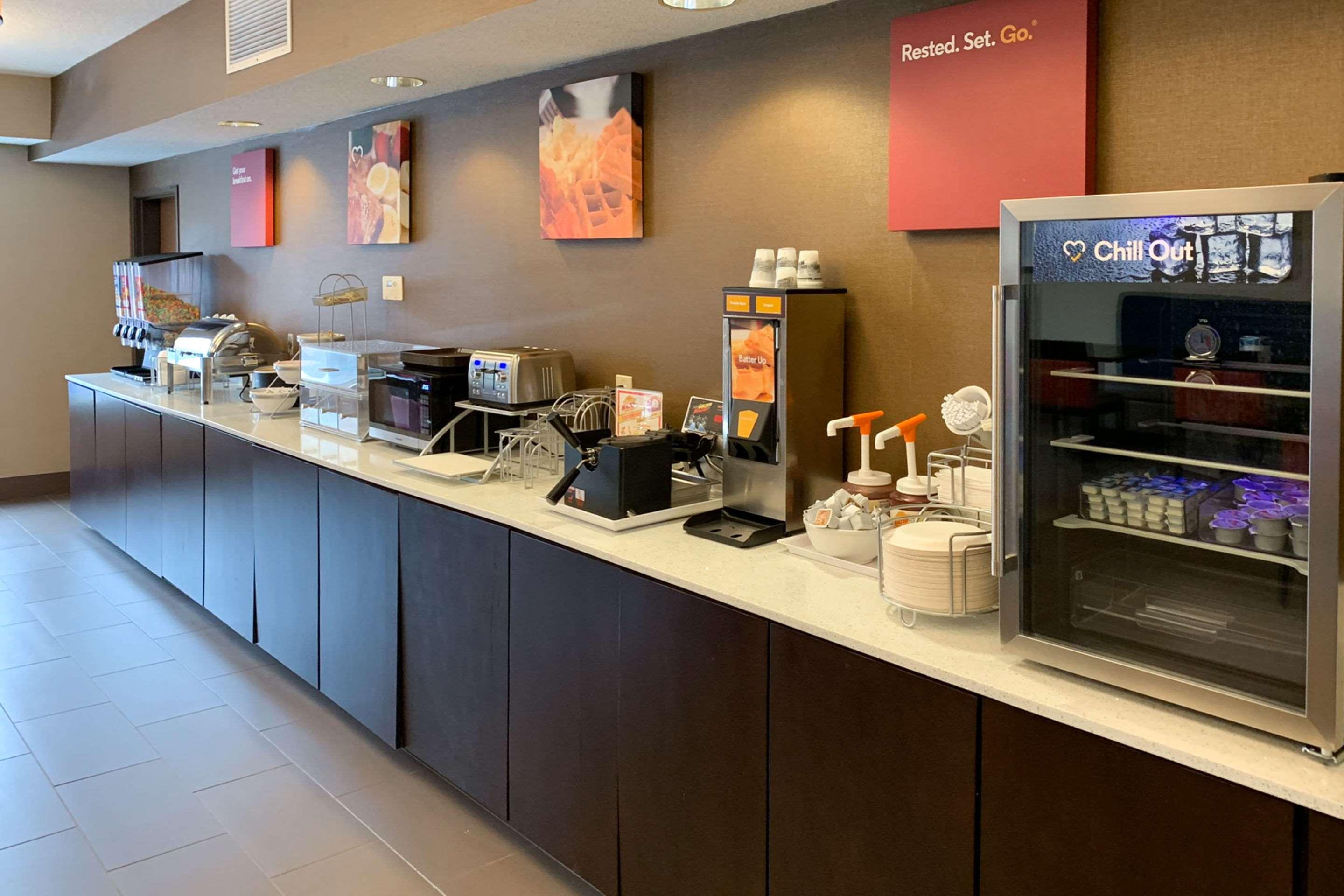 Comfort Suites Auburn Near I-69 Εξωτερικό φωτογραφία