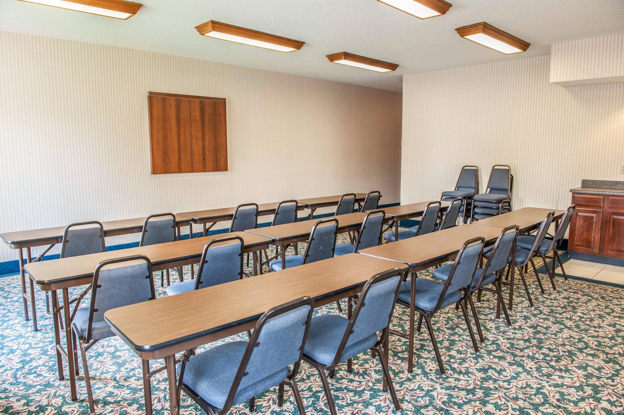 Comfort Suites Auburn Near I-69 Εξωτερικό φωτογραφία